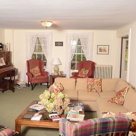 Windflower Inn Great Barrington Bagian luar foto
