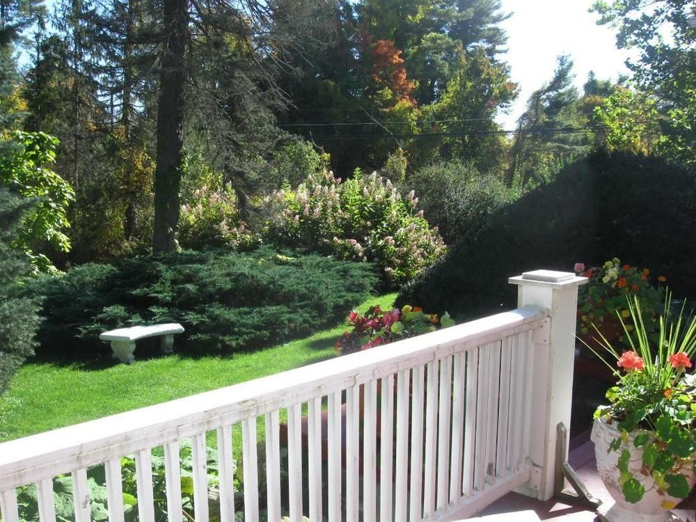 Windflower Inn Great Barrington Bagian luar foto