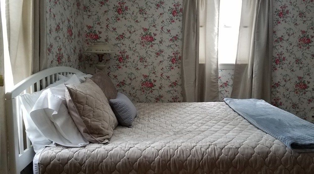 Windflower Inn Great Barrington Bagian luar foto