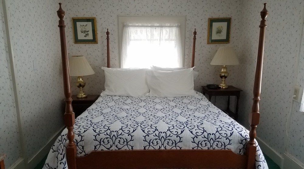 Windflower Inn Great Barrington Bagian luar foto