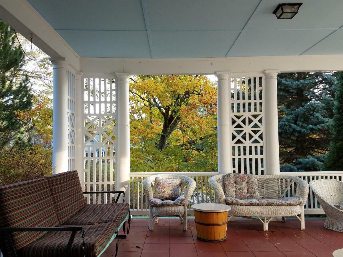 Windflower Inn Great Barrington Bagian luar foto